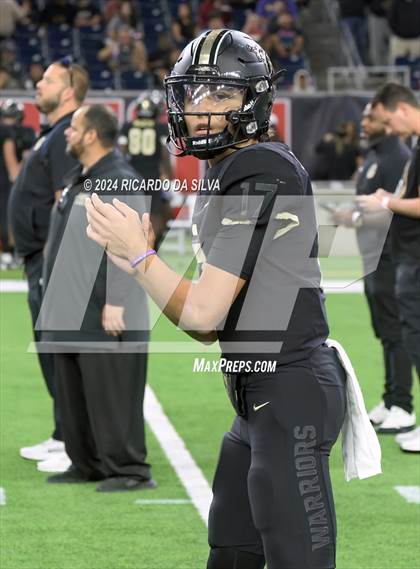 Thumbnail 3 in Jordan vs. Summer Creek (UIL 6A Division 2 Football Region 3 Regional) photogallery.