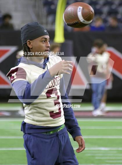 Thumbnail 2 in Jordan vs. Summer Creek (UIL 6A Division 2 Football Region 3 Regional) photogallery.