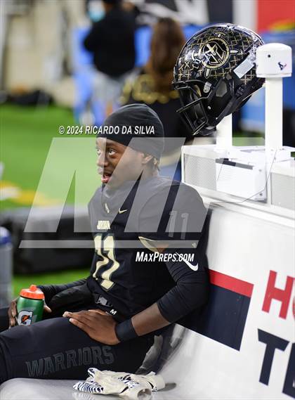 Thumbnail 3 in Jordan vs. Summer Creek (UIL 6A Division 2 Football Region 3 Regional) photogallery.