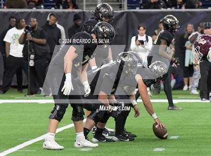 Thumbnail 3 in Jordan vs. Summer Creek (UIL 6A Division 2 Football Region 3 Regional) photogallery.
