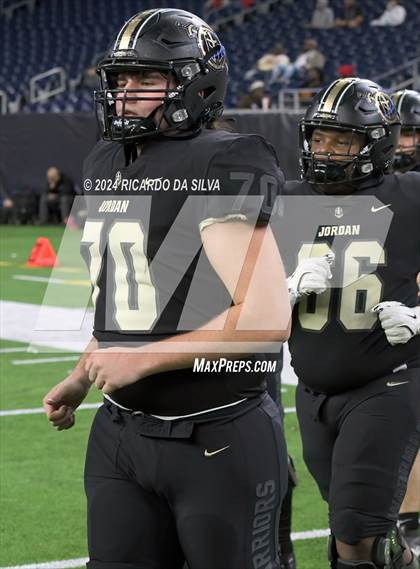 Thumbnail 1 in Jordan vs. Summer Creek (UIL 6A Division 2 Football Region 3 Regional) photogallery.