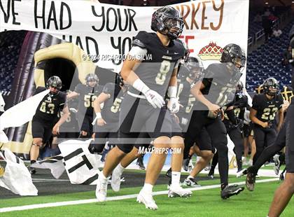 Thumbnail 3 in Jordan vs. Summer Creek (UIL 6A Division 2 Football Region 3 Regional) photogallery.