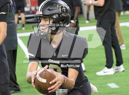 Thumbnail 2 in Jordan vs. Summer Creek (UIL 6A Division 2 Football Region 3 Regional) photogallery.