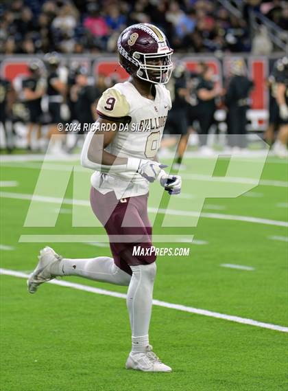 Thumbnail 2 in Jordan vs. Summer Creek (UIL 6A Division 2 Football Region 3 Regional) photogallery.