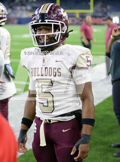 Thumbnail 2 in Jordan vs. Summer Creek (UIL 6A Division 2 Football Region 3 Regional) photogallery.