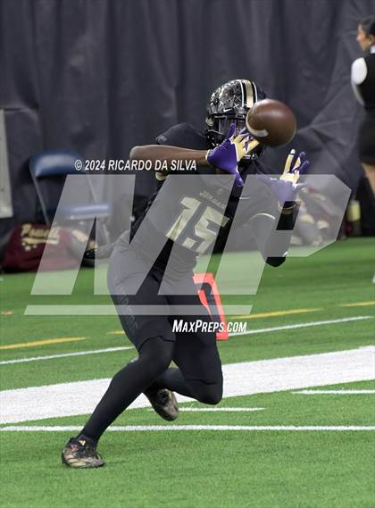 Thumbnail 2 in Jordan vs. Summer Creek (UIL 6A Division 2 Football Region 3 Regional) photogallery.