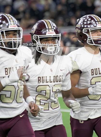 Thumbnail 3 in Jordan vs. Summer Creek (UIL 6A Division 2 Football Region 3 Regional) photogallery.