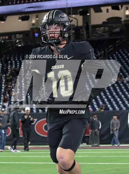 Thumbnail 3 in Jordan vs. Summer Creek (UIL 6A Division 2 Football Region 3 Regional) photogallery.