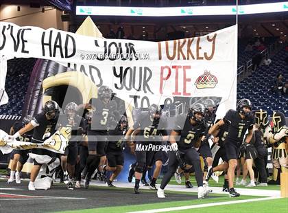 Thumbnail 2 in Jordan vs. Summer Creek (UIL 6A Division 2 Football Region 3 Regional) photogallery.