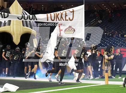 Thumbnail 1 in Jordan vs. Summer Creek (UIL 6A Division 2 Football Region 3 Regional) photogallery.