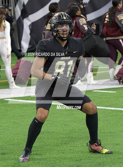 Thumbnail 1 in Jordan vs. Summer Creek (UIL 6A Division 2 Football Region 3 Regional) photogallery.