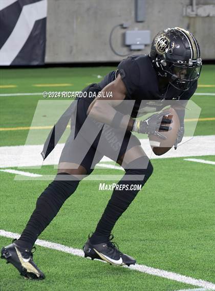 Thumbnail 2 in Jordan vs. Summer Creek (UIL 6A Division 2 Football Region 3 Regional) photogallery.