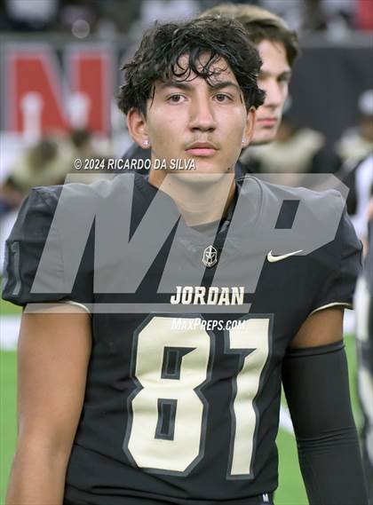 Thumbnail 3 in Jordan vs. Summer Creek (UIL 6A Division 2 Football Region 3 Regional) photogallery.