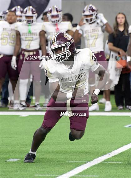 Thumbnail 1 in Jordan vs. Summer Creek (UIL 6A Division 2 Football Region 3 Regional) photogallery.