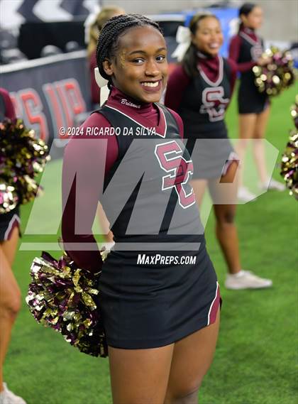 Thumbnail 2 in Jordan vs. Summer Creek (UIL 6A Division 2 Football Region 3 Regional) photogallery.