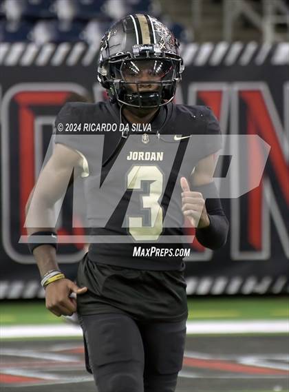 Thumbnail 1 in Jordan vs. Summer Creek (UIL 6A Division 2 Football Region 3 Regional) photogallery.