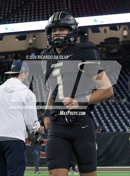 Thumbnail 3 in Jordan vs. Summer Creek (UIL 6A Division 2 Football Region 3 Regional) photogallery.