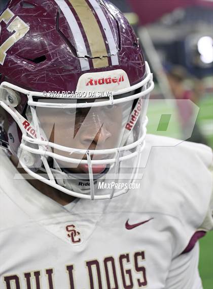 Thumbnail 3 in Jordan vs. Summer Creek (UIL 6A Division 2 Football Region 3 Regional) photogallery.