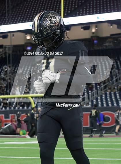 Thumbnail 2 in Jordan vs. Summer Creek (UIL 6A Division 2 Football Region 3 Regional) photogallery.