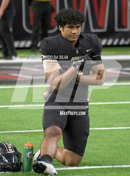 Thumbnail 1 in Jordan vs. Summer Creek (UIL 6A Division 2 Football Region 3 Regional) photogallery.