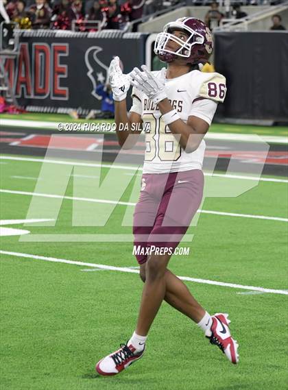Thumbnail 1 in Jordan vs. Summer Creek (UIL 6A Division 2 Football Region 3 Regional) photogallery.