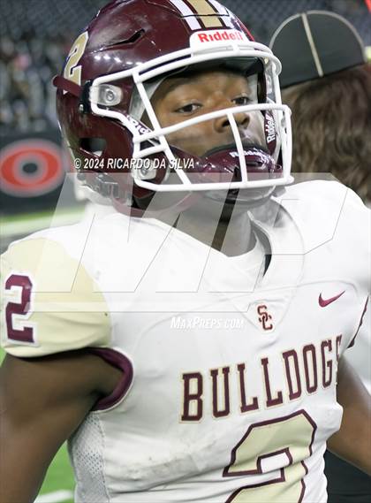 Thumbnail 1 in Jordan vs. Summer Creek (UIL 6A Division 2 Football Region 3 Regional) photogallery.