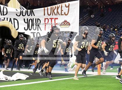 Thumbnail 1 in Jordan vs. Summer Creek (UIL 6A Division 2 Football Region 3 Regional) photogallery.