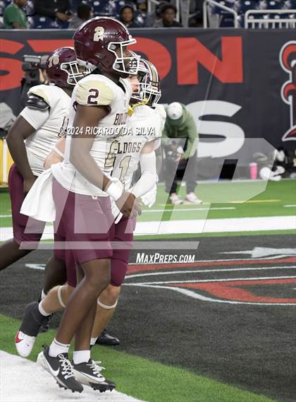 Thumbnail 1 in Jordan vs. Summer Creek (UIL 6A Division 2 Football Region 3 Regional) photogallery.