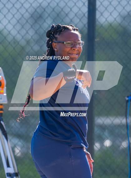 Thumbnail 2 in CHSAA 5A State Championships (Shotput Final) photogallery.