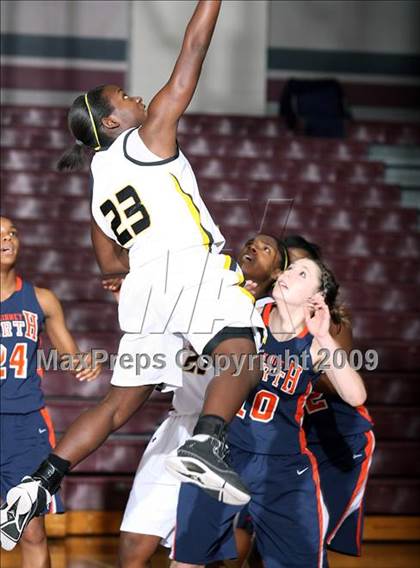 Thumbnail 2 in Forney vs McKinney North (Sherman Holiday Tournament) photogallery.