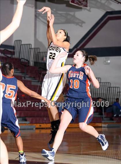 Thumbnail 1 in Forney vs McKinney North (Sherman Holiday Tournament) photogallery.