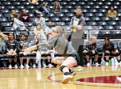 Thumbnail 3 in Fayetteville vs. Sulphur Bluff (UIL Volleyball 1A Semi-Finals) photogallery.