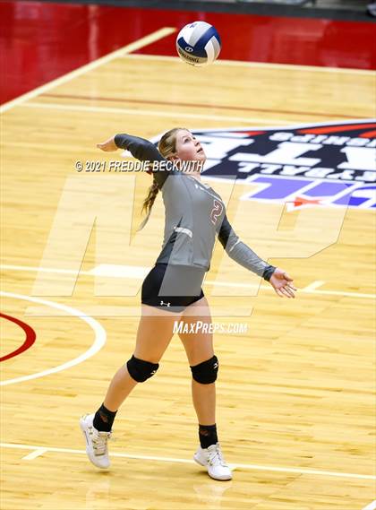 Thumbnail 1 in Fayetteville vs. Sulphur Bluff (UIL Volleyball 1A Semi-Finals) photogallery.