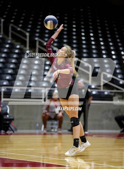 Thumbnail 1 in Fayetteville vs. Sulphur Bluff (UIL Volleyball 1A Semi-Finals) photogallery.