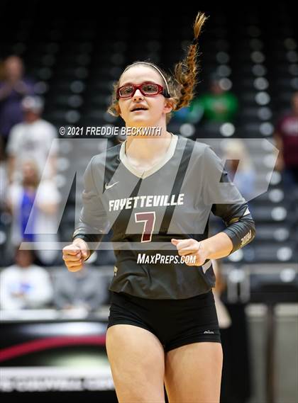 Thumbnail 1 in Fayetteville vs. Sulphur Bluff (UIL Volleyball 1A Semi-Finals) photogallery.
