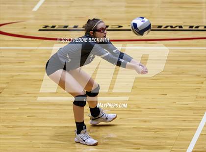 Thumbnail 2 in Fayetteville vs. Sulphur Bluff (UIL Volleyball 1A Semi-Finals) photogallery.