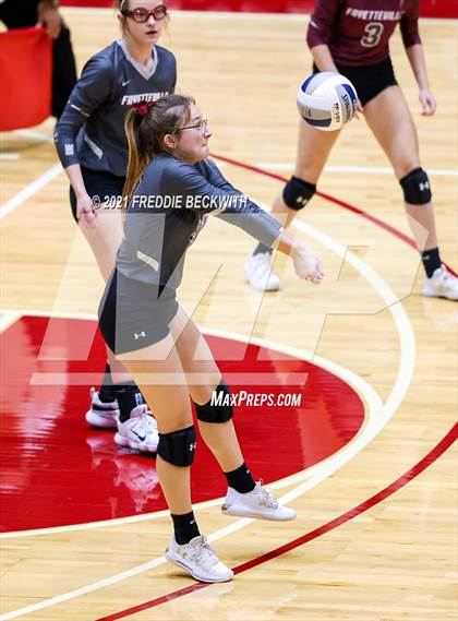 Thumbnail 3 in Fayetteville vs. Sulphur Bluff (UIL Volleyball 1A Semi-Finals) photogallery.