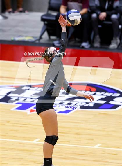 Thumbnail 3 in Fayetteville vs. Sulphur Bluff (UIL Volleyball 1A Semi-Finals) photogallery.