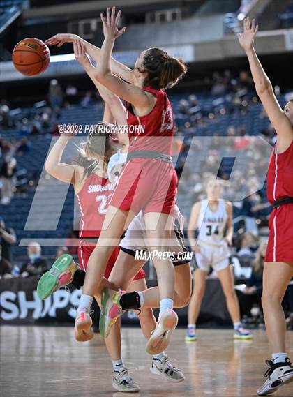 Thumbnail 3 in Arlington vs. Snohomish (WIAA 3A Round 2 State Playoff) photogallery.