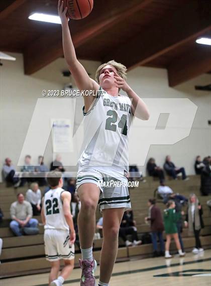 Thumbnail 2 in Morristown @ Delbarton photogallery.