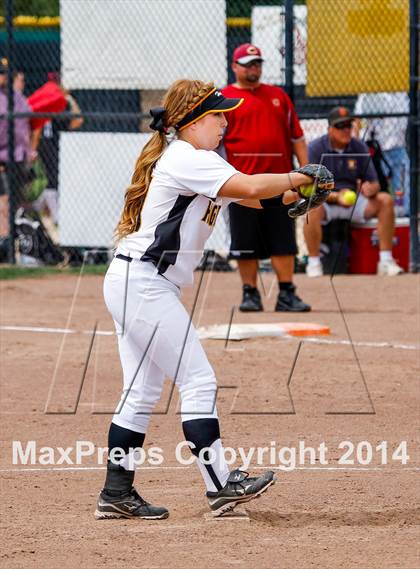 Thumbnail 2 in Calaveras vs. Hughson (CIF SJS D5 Final) photogallery.