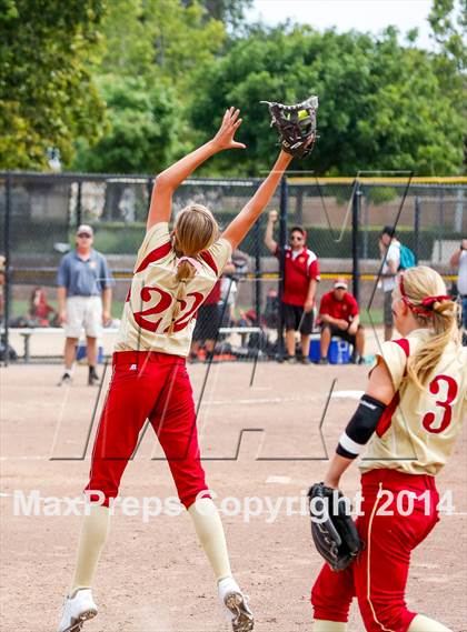 Thumbnail 3 in Calaveras vs. Hughson (CIF SJS D5 Final) photogallery.