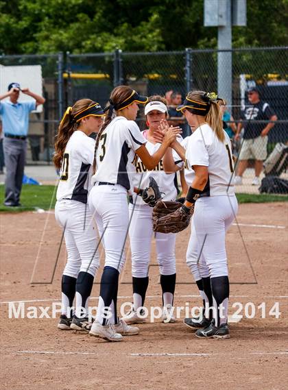 Thumbnail 2 in Calaveras vs. Hughson (CIF SJS D5 Final) photogallery.