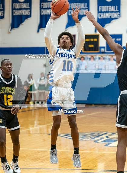 Thumbnail 2 in Indianapolis Crispus Attucks @ Indianapolis Bishop Chatard photogallery.