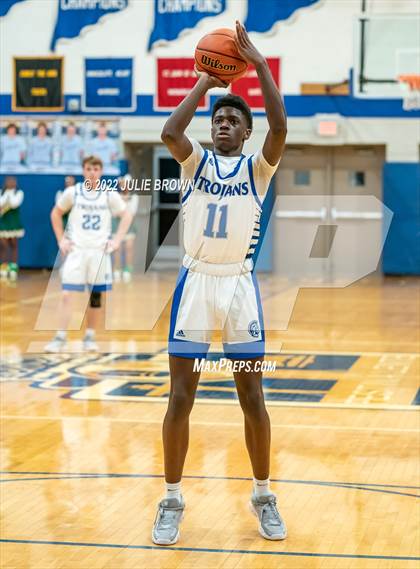 Thumbnail 3 in Indianapolis Crispus Attucks @ Indianapolis Bishop Chatard photogallery.