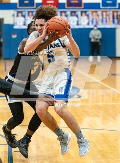 Thumbnail 3 in Indianapolis Crispus Attucks @ Indianapolis Bishop Chatard photogallery.