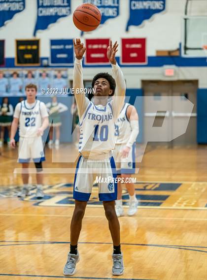 Thumbnail 1 in Indianapolis Crispus Attucks @ Indianapolis Bishop Chatard photogallery.