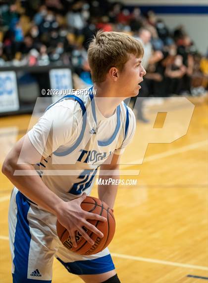 Thumbnail 2 in Indianapolis Crispus Attucks @ Indianapolis Bishop Chatard photogallery.