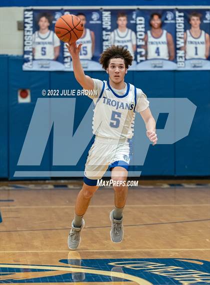 Thumbnail 1 in Indianapolis Crispus Attucks @ Indianapolis Bishop Chatard photogallery.