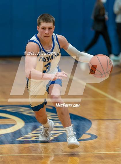 Thumbnail 2 in Indianapolis Crispus Attucks @ Indianapolis Bishop Chatard photogallery.